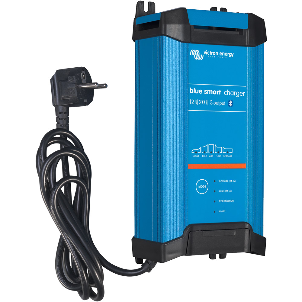 Victron Blue Smart IP22 12/20 (3) Charger 12V 20a 3 batteries